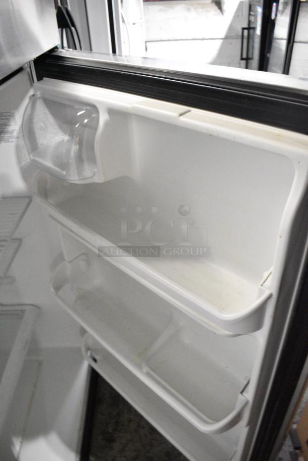 Frigidaire FFTR1814QS1 Stainless Steel Cooler w/ Freezer. 115 Volts, 1 Phase. Tested and Working! - Image 5 of 8