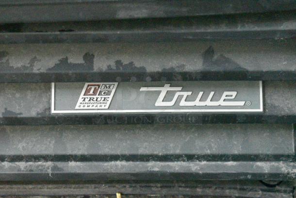 2017 True GDM-10-HC-LD Metal Commercial Single Door Reach In Cooler Merchandiser w/ Poly Coated Racks. 115 Volts, 1 Phase. Tested and Working! - Image 3 of 6