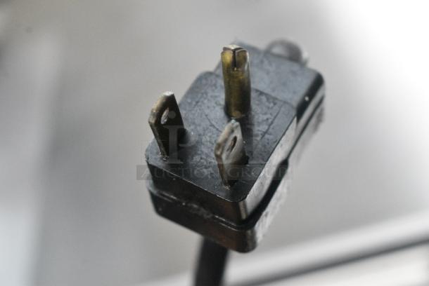 Master-Bilt DC-4D Stainless Steel Commercial Chest Freezer on Commercial Casters. 115/208-230 Volts, 1 Phase. Tested and Working! - Image 7 of 8