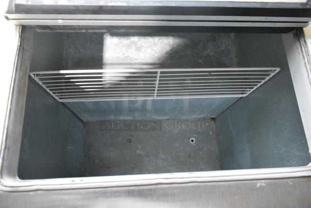 Master-Bilt DC-4D Stainless Steel Commercial Chest Freezer on Commercial Casters. 115/208-230 Volts, 1 Phase. Tested and Working! - Image 4 of 8