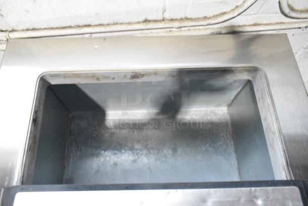 Master-Bilt DC-4D Stainless Steel Commercial Chest Freezer on Commercial Casters. 115/208-230 Volts, 1 Phase. Tested and Working! - Image 5 of 8