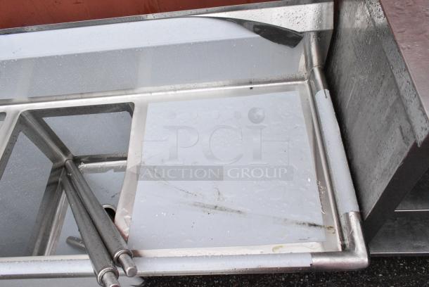 BRAND NEW SCRATCH AND DENT! Regency Stainless Steel 3 Bay Sink w/ Dual Drain Boards. Missing 2 Legs. - Image 3 of 8