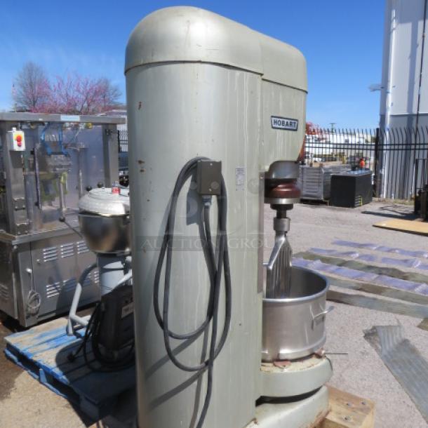 One HOBART 140 Quart Stand Mixer With Bowl ANd Paddle. Model # V1401. 230 Volt. 3 Phase. 5hp. - Image 5 of 5