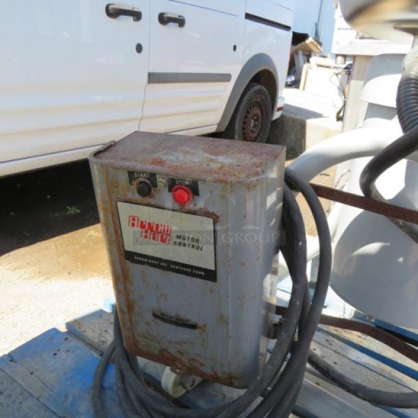 One Hobart Vertical Cutter. Model# VCM40. 208 Volt. 3 Phase. - Image 3 of 6