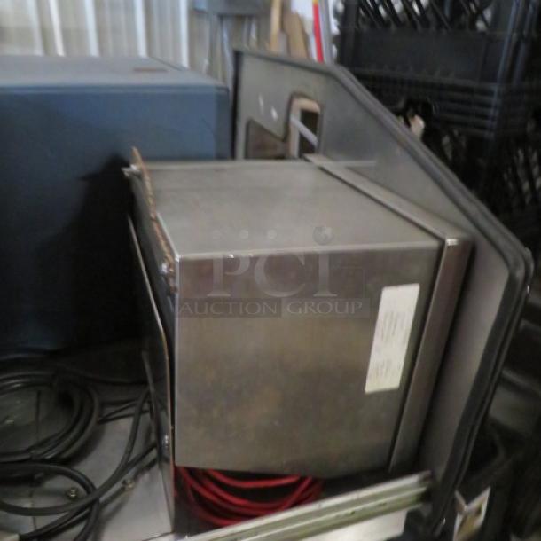 One Mettler Toledo Scale. Model# Jagxtreme. 100-240 Volt. - Image 6 of 6
