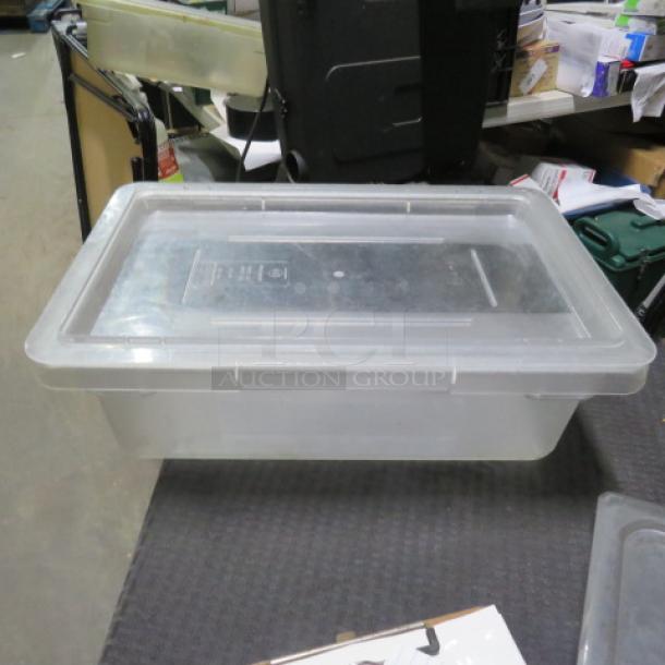 One 3.5 Gallon Carlisle Food Storage Container With Lid. - Image 1 of 1