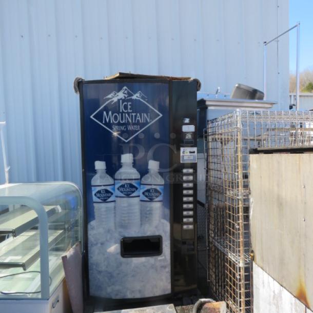 One Dixie Narco Vending Machine. Model# DN-501. 115 Volt. 36.5X33X72 - Image 1 of 1