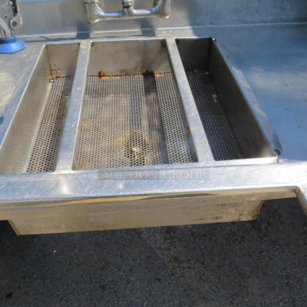 One Stainless Steel Table With Sink, Drain Basket, Hose Sprayer, And A SS Under Shelf. 103.5X48X43 - Image 3 of 3
