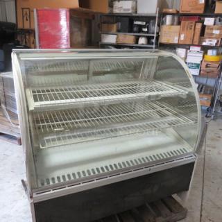 One Federal Industries Refrigerated Curved Glass  Display Case With 2 Shelves On Casters. Working NOT COLD.  #SNR48SC-2.  120 Volt. 48.5X37X47.