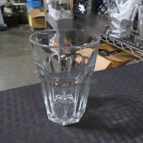 Coctail/Water Glass. 10XBID - Image 1 of 1