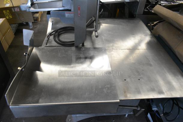 BRAND NEW SCRATCH AND DENT! Avantco HLS-2400 Stainless Steel Commercial Floor Style Meat Saw. 220 Volts, 3 Phase. - Image 4 of 6
