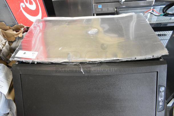 BRAND NEW SCRATCH AND DENT! 2024 Manitowoc UYF0310A-161B 30" Air Cooled Undercounter Half Dice Ice Machine with 119 lb. Bin. 295 lb. 115 Volts, 1 Phase. - Image 6 of 10