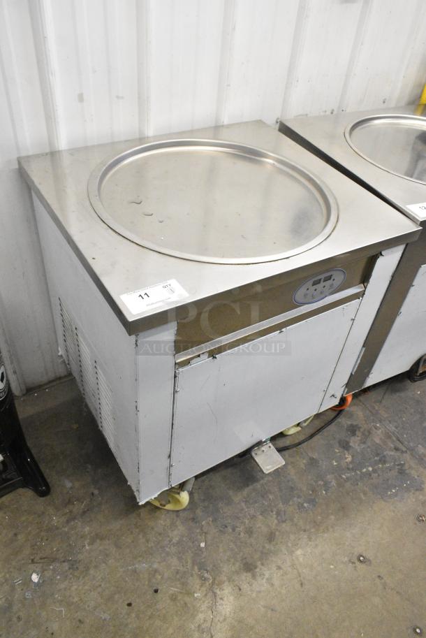 Vevor CBJY-1DA-500 Stainless Steel Commercial Floor Style Rolled Ice Cream Machine on Commercial Casters. 110 Volts, 1 Phase. Tested and Working! - Image 4 of 7