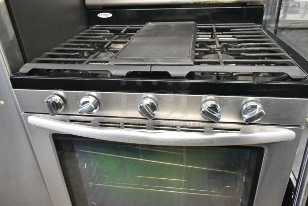KitchenAid Stainless Steel Natural Gas Powered 4 Burner Range w/ Convection Oven. - Image 3 of 8