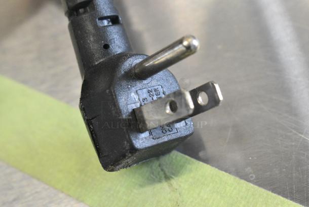 2020 Alto Shaam CS-200 Metal Heated Dual Lamp Carving Station. 120 Volts, 1 Phase. Tested and Working! - Image 6 of 7
