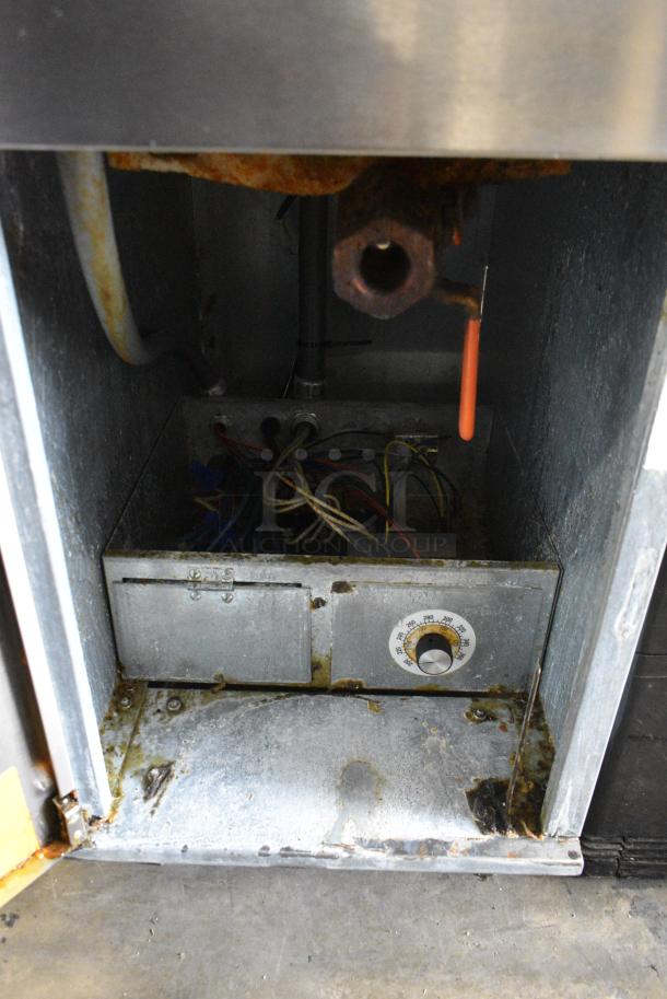 Frymaster SR14ESD Stainless Steel Commercial Floor Style Electric Powered Deep Fat Fryer w/ 2 Metal Fry Baskets. 240 Volts, 1 Phase. - Image 5 of 7
