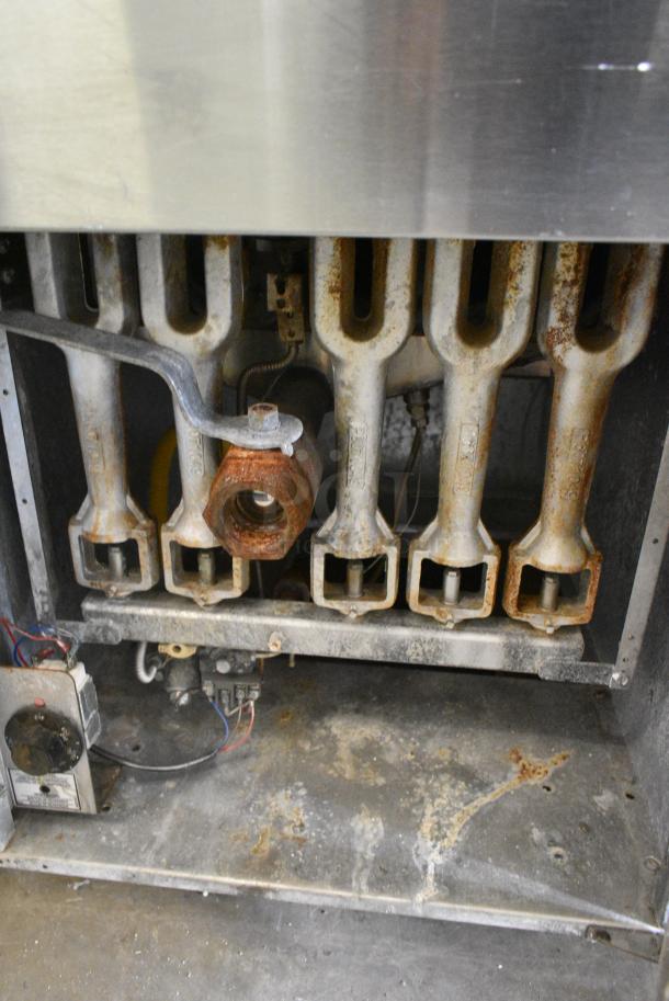 2018 Pitco Frialator 65C Stainless Steel Commercial Floor Style Natural Gas Powered Deep Fat Fryer on Commercial Casters. 150,000 BTU. - Image 6 of 7