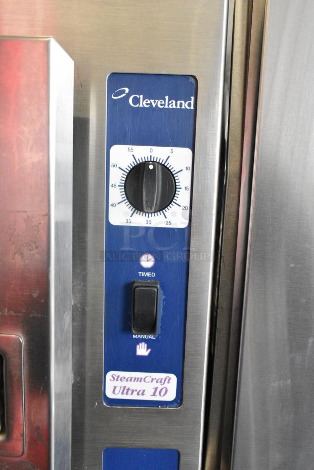 Cleveland 24CEA10 SteamCraft Ultra 10 Electric Powered Stainless Steel Commercial 2 Deck Steam Cabinet. 208 Volts, 3 Phase. - Image 4 of 8