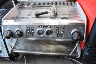 La Spaziale EK Stainless Steel Commercial 2 Group Espresso Machine w/ Steam Wands. 230 Volts, 1 Phase.