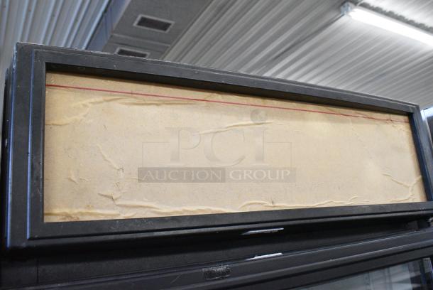 True GDM-26EM-LD Metal Commercial Single Door Reach In Cooler Merchandiser w/ Poly Coated Racks. 115 Volts, 1 Phase. Tested and Working! - Image 3 of 8