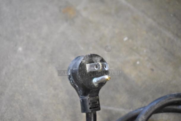 True T-19 Stainless Steel Commercial Single Door Reach In Cooler w/ Poly Coated Racks. 115 Volts, 1 Phase. Tested and Powers On But Does Not Get Cold - Image 7 of 7