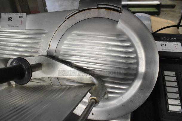 Globe Metal Commercial Countertop Meat Slicer w/ Blade Sharpener. 115 Volts, 1 Phase. Tested and Working! - Image 4 of 7