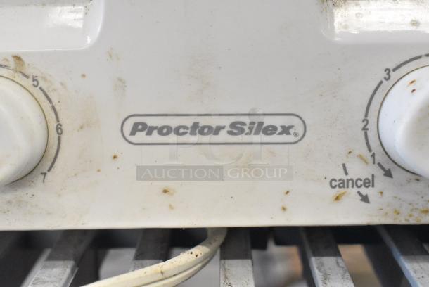 2 Proctor Silex Countertop 4 Slot Toaster. 120 Volts, 1 Phase. 2 Times Your Bid! - Image 4 of 7