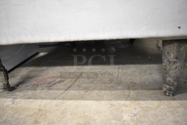 Manitowoc IDT0450W-161 Stainless Steel Commercial Ice Head on Commercial Ice Bin. 115 Volts, 1 Phase. - Image 4 of 7