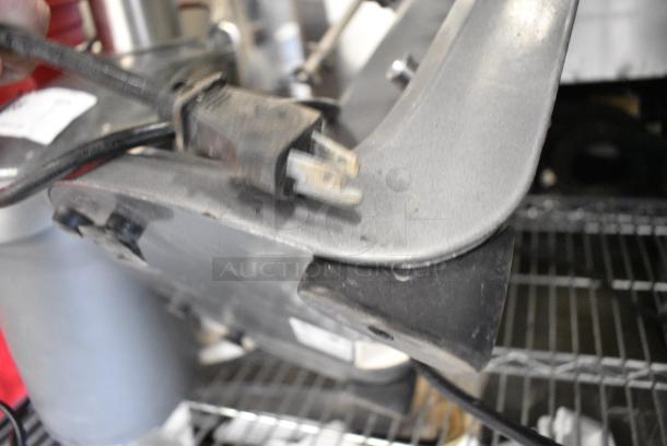 Hamilton Beach HMD400 Metal Commercial Countertop 3 Head Drink Mixer. 120 Volts, 1 Phase. Tested and Working! - Image 8 of 8