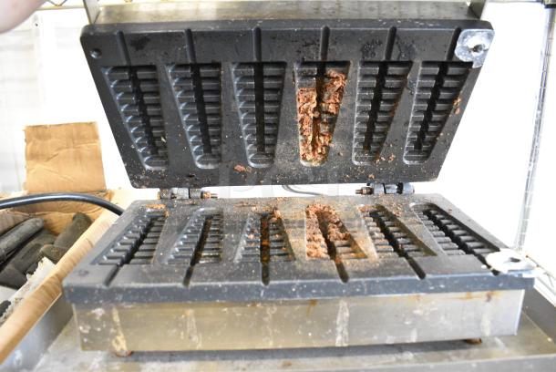 ALD Kitchen ALD-503 Stainless Steel Commercial Countertop Electric Powered Wffle Stick Maker. 110 Volts, 1 Phase. Tested and Working! - Image 6 of 8