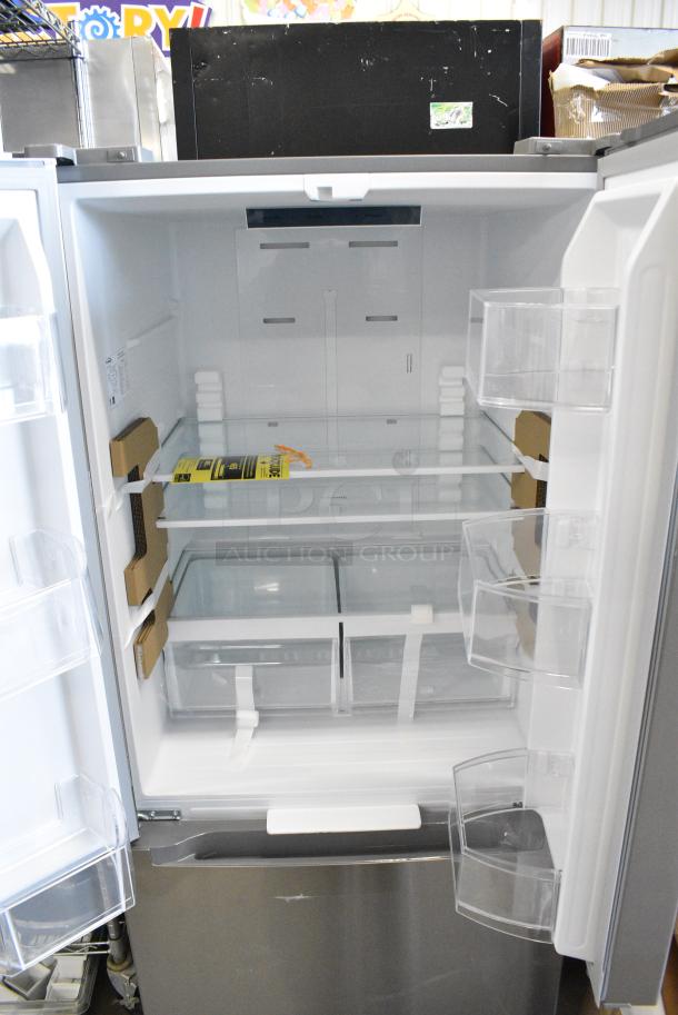 BRAND NEW SCRATCH AND DENT! KoolMore KM-RERFDSS Stainless Steel Cooler w/ Freezer. 115 Volts, 1 Phase. Tested and Working! - Image 5 of 11