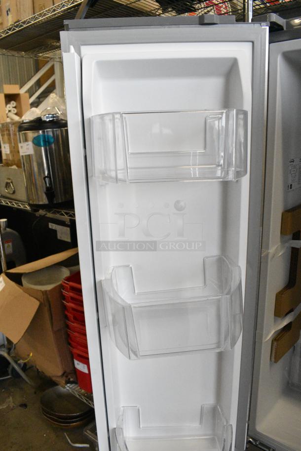 BRAND NEW SCRATCH AND DENT! KoolMore KM-RERFDSS Stainless Steel Cooler w/ Freezer. 115 Volts, 1 Phase. Tested and Working! - Image 6 of 11