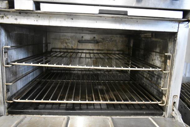 Commercial Performance Group CPG Stainless Steel Commercial Natural Gas Powered 10 Burner Range w/ 2 Ovens, Over Shelf and Back Splash. - Image 8 of 11
