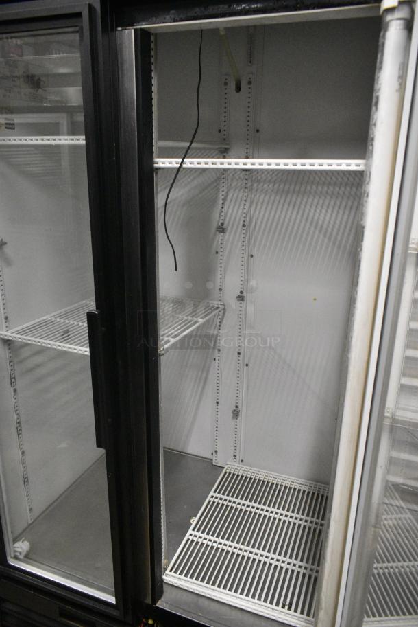 True GDM-35EM Metal Commercial 2 Door Reach In Cooler Merchandiser w/ Poly Coated Racks. 115 Volts, 1 Phase. Tested and Powers On But Does Not Get Cold - Image 3 of 5