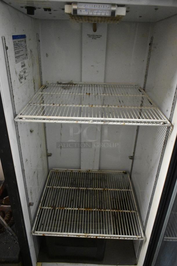 Beverage Air MT12 Metal Commercial Single Door Reach In Cooler Merchandiser. 115 Volts, 1 Phase. Tested and Working! - Image 5 of 6