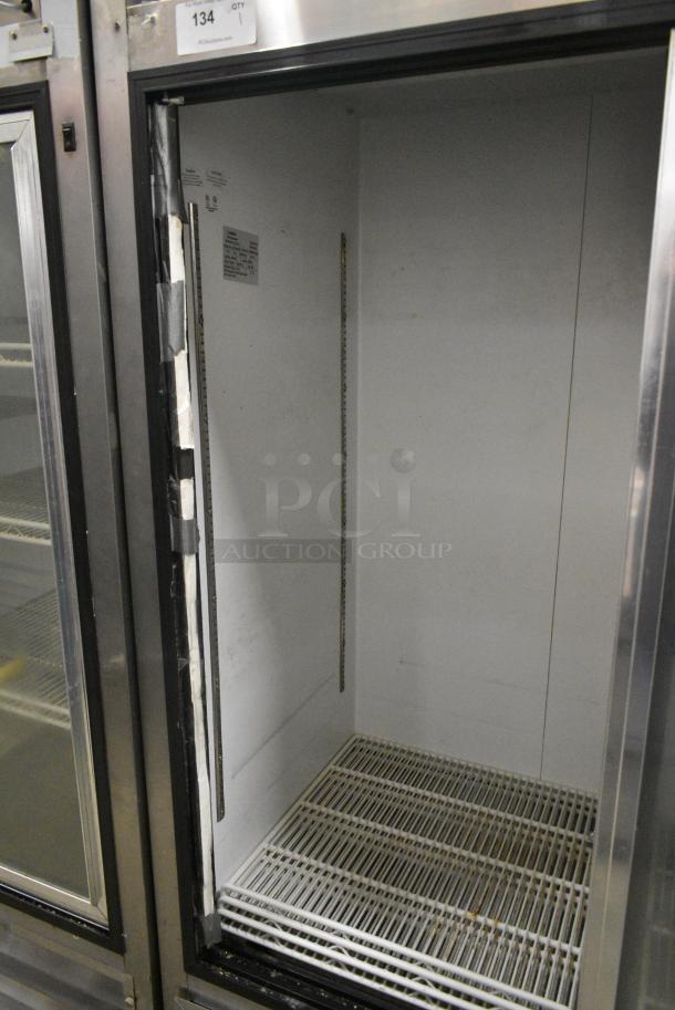 Leader ESLS54SC Metal Commercial 2 Door Reach In Cooler Merchandiser. 115 Volts, 1 Phase. Tested and Powers On But Does Not Get Cold - Image 4 of 5