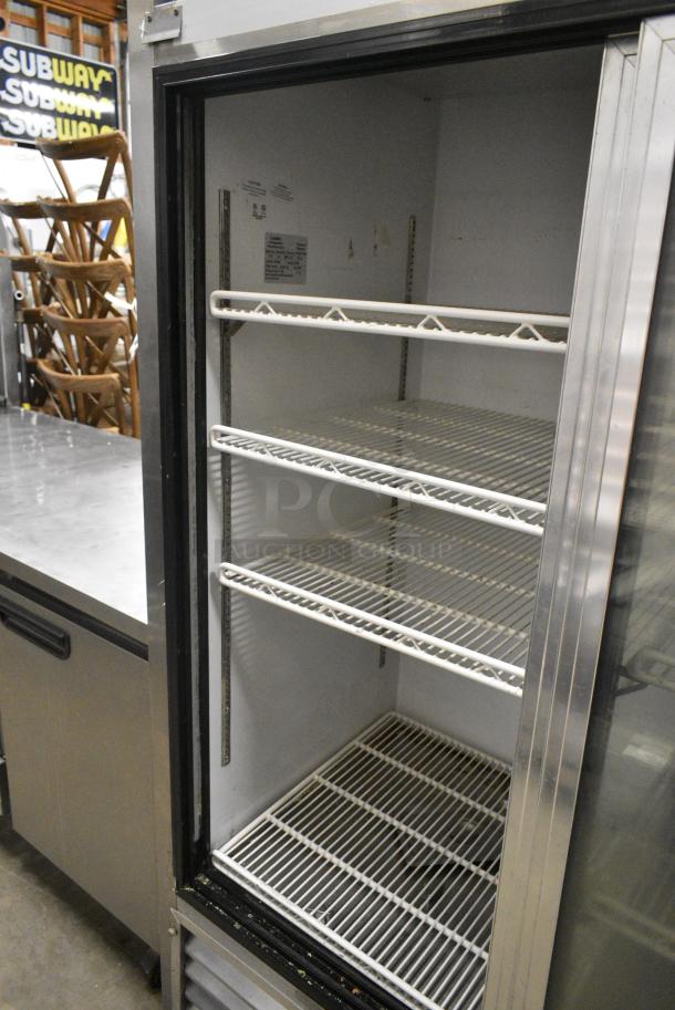 Leader ESLS54SC Metal Commercial 2 Door Reach In Cooler Merchandiser. 115 Volts, 1 Phase. Tested and Powers On But Does Not Get Cold - Image 4 of 5
