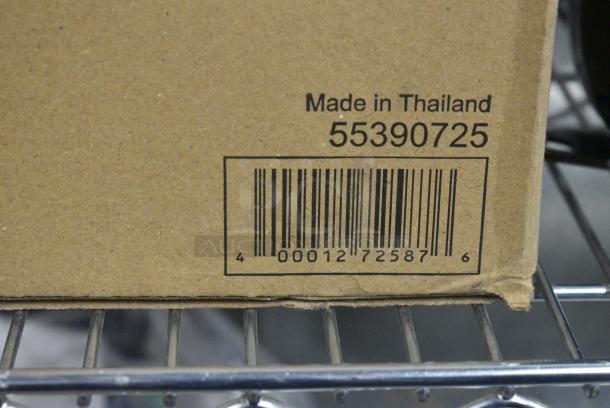 BRAND NEW SCRATCH AND DENT! Box of 11 Acopa 55390725 Radiance 7.25 oz. Martini Glass - Image 5 of 5