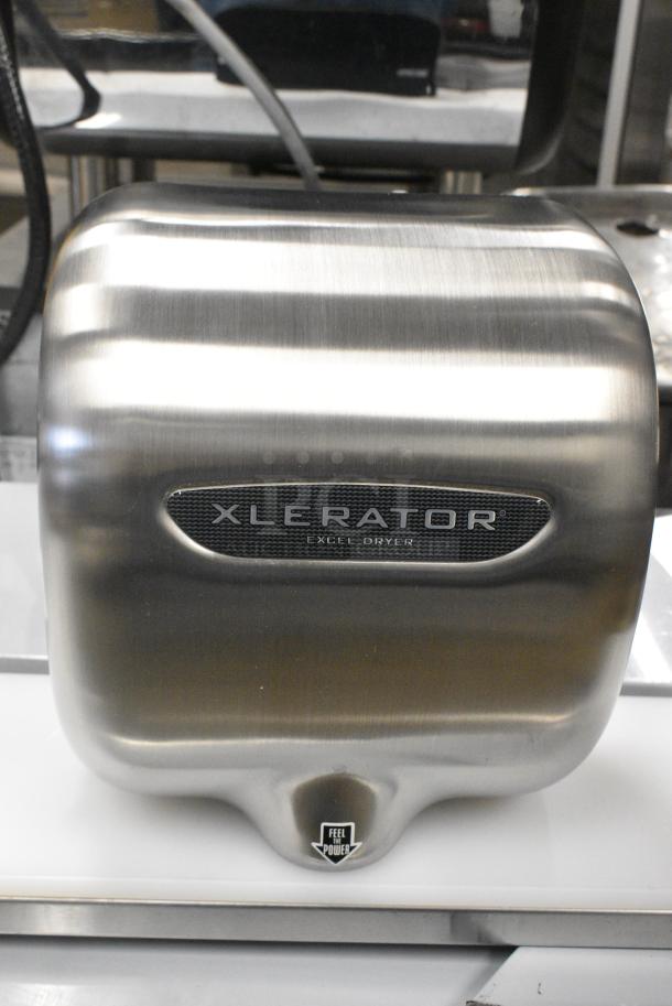 BRAND NEW SCRATCH AND DENT! Excel XL-SB 110/120 XLERATOR® Stainless Steel Cover High Speed Hand Dryer - 110/120 Volts, 1 Phase. - Image 5 of 7