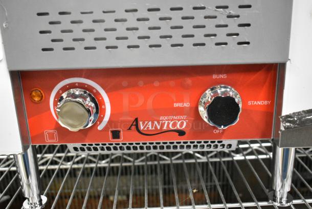 BRAND NEW SCRATCH AND DENT! Avantco 184T140 Stainless Steel Commercial Countertop 10" Wide Conveyor Toaster with 3" Opening 300 Slices per Hour. 120 Volts, 1 Phase. Tested and Working! - Image 4 of 8