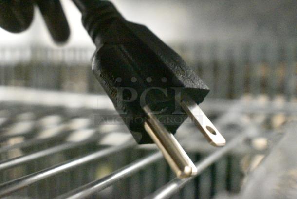 BRAND NEW SCRATCH AND DENT! Avantco 184T140 Stainless Steel Commercial Countertop 10" Wide Conveyor Toaster with 3" Opening 300 Slices per Hour. 120 Volts, 1 Phase. Tested and Working! - Image 7 of 8