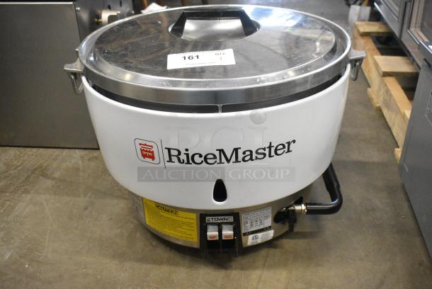 BRAND NEW SCRATCH AND DENT! RiceMasterRM-55P-R Liquid Propane 110 Cup (55 Cup Raw) Gas Rice Cooker and Warmer. - Image 1 of 7