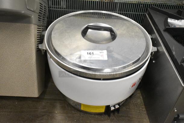 BRAND NEW SCRATCH AND DENT! RiceMasterRM-55P-R Liquid Propane 110 Cup (55 Cup Raw) Gas Rice Cooker and Warmer. - Image 2 of 7