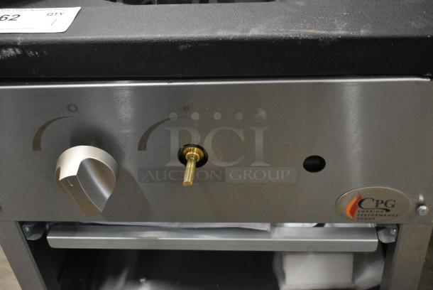 BRAND NEW SCRATCH AND DENT! Cooking Performance Group CPG-SP-18-N Natural Gas Stock Pot Range - 80,000 BTU - Image 4 of 6