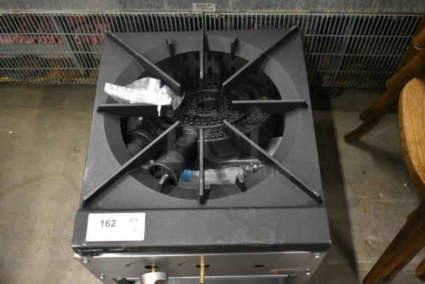 BRAND NEW SCRATCH AND DENT! Cooking Performance Group CPG-SP-18-N Natural Gas Stock Pot Range - 80,000 BTU - Image 5 of 6