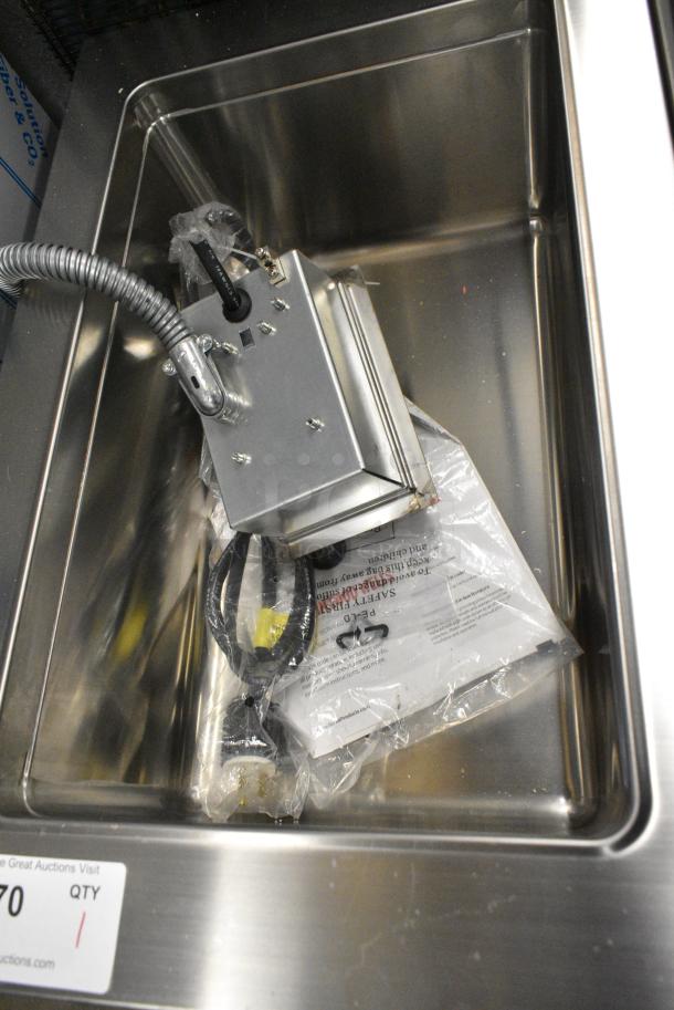 BRAND NEW SCRATCH AND DENT! ServIt 423SDW1A Stainless Steel One Pan Full Size Insulated Drop-In Hot Food Well. 120 Volts, 1 Phase. Tested and Working! - Image 7 of 9