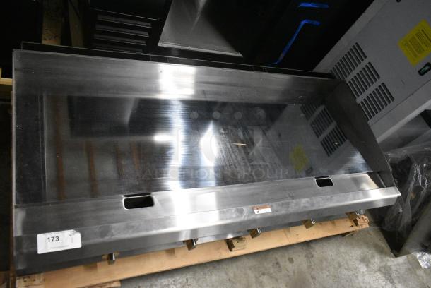 BRAND NEW SCRATCH AND DENT! Cooking Performance Group GTU-CPG-60-N Ultra Series 60" Chrome Plated Natural Gas 5-Burner Countertop Griddle - 150,000 BTU - Image 9 of 11