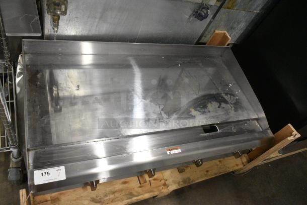 BRAND NEW SCRATCH AND DENT! Cooking Performance Group GTU-CPG-48-N Ultra Series 48" Chrome Plated Natural Gas 4-Burner Countertop Griddle - 120,000 BTU - Image 5 of 8