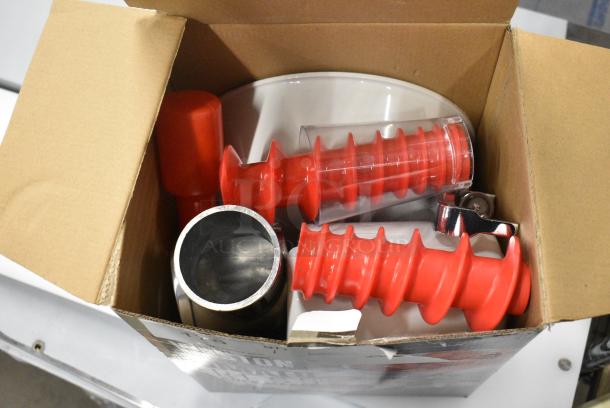 BRAND NEW SCRATCH AND DENT! Weston 07-0801 Tomate Press Roma Food Strainer and Sauce Maker - Image 3 of 4