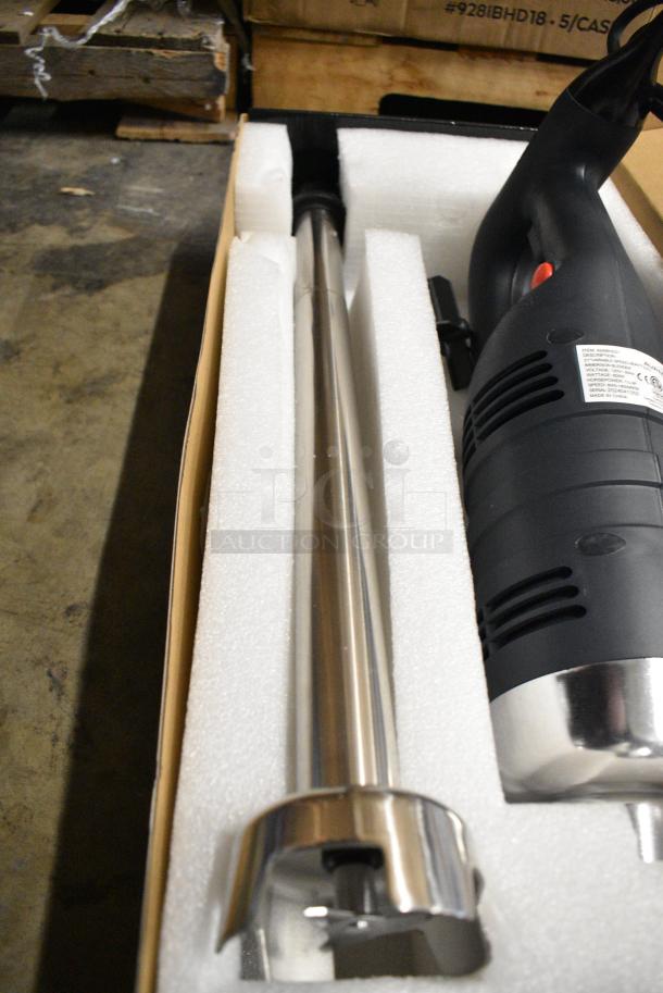 5 BRAND NEW SCRATCH AND DENT! AvaMix 928IBHD21 21" Heavy-Duty Variable Speed Immersion Blender - 1 1/4 hp. 120 Volts, 1 Phase. 5 Times Your Bid! - Image 3 of 11
